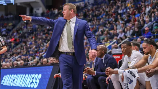 Head Coach Steve Wojciechowski