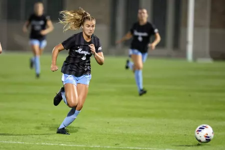 (South Bend IN) August 18, 2022 Marquette WSOC D-1 v Notre Dame
Marquette falls to Notre Dame 3-0
Photo by Marcus Snowden
