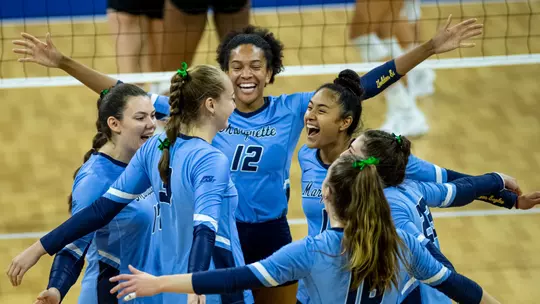 Carsen Murray Yadhira Anchante