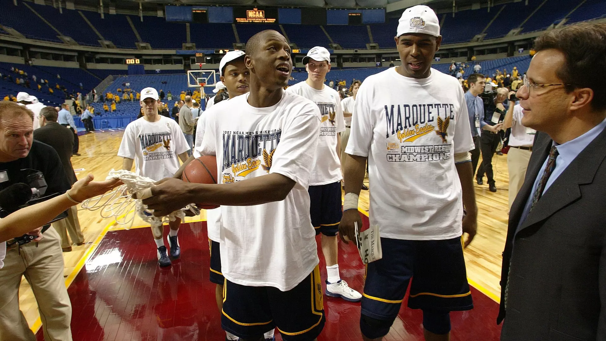 Celebratory, Dwyane Wade 3, Group Shots, Men's Basketball, Robert Jackson 55, Tom Crean