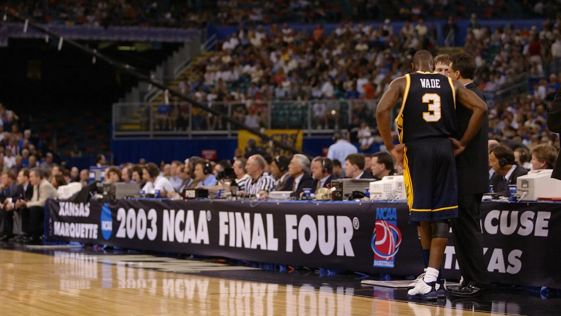 Men's basketball game action against Kansas in the NCAA Final Four, 2003
2003 Final Four, Athletics, Dwyane Wade, Males, Men's Basketball, Students, Tom Crean, Travis Diener
Men's basketball game action against Kansas in the NCAA Final Four, April 5, 2003.