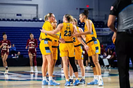 WBB Faces Arkansas in Fort Myers Tip-Off Shell Division Title Game Saturday Image