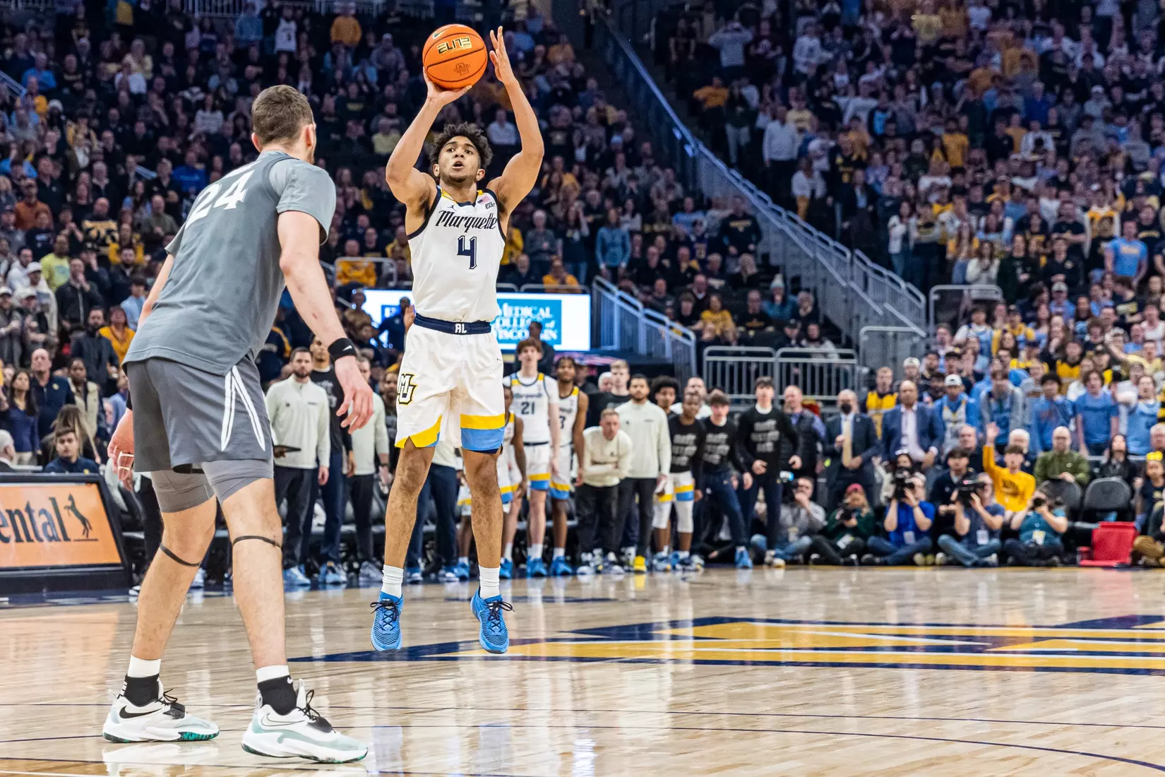 #11 Marquette Basketball tops #16 Xavier 69-68 at Fiserv Forum in Milwaukee, WI to clinch a one game lead for the Big East title on Wednesday February 15, 2023.