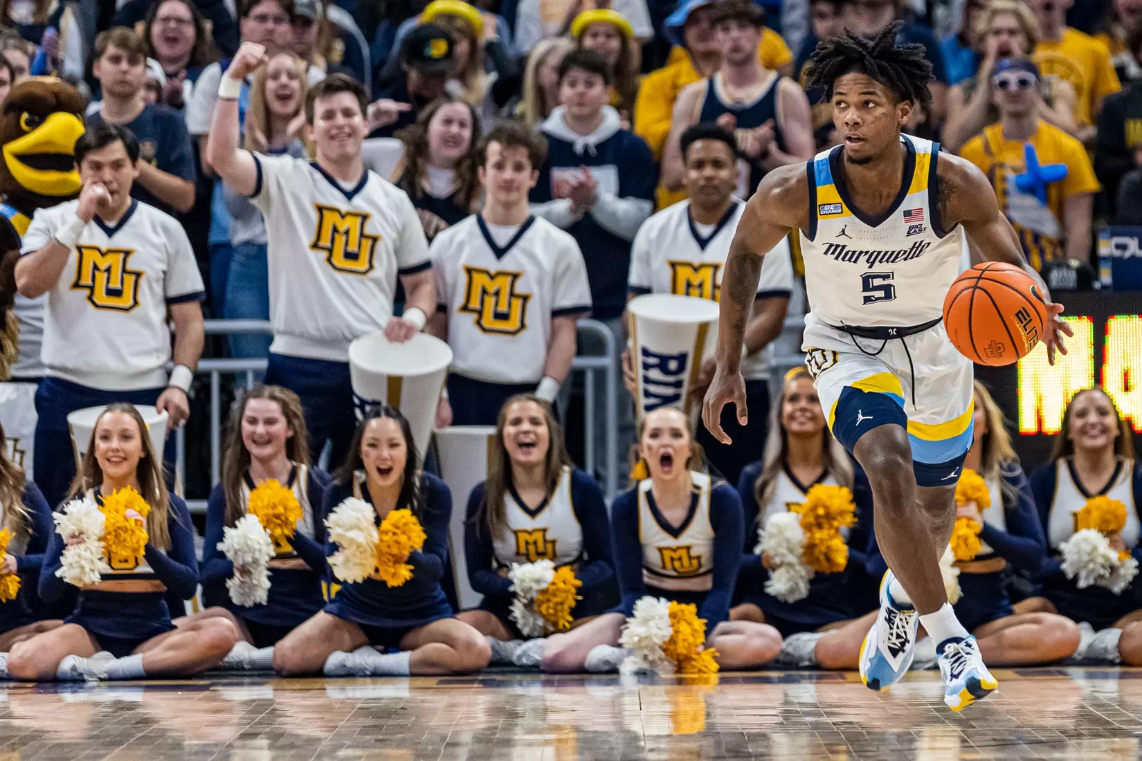 #11 Marquette Basketball tops #16 Xavier 69-68 at Fiserv Forum in Milwaukee, WI to clinch a one game lead for the Big East title on Wednesday February 15, 2023.