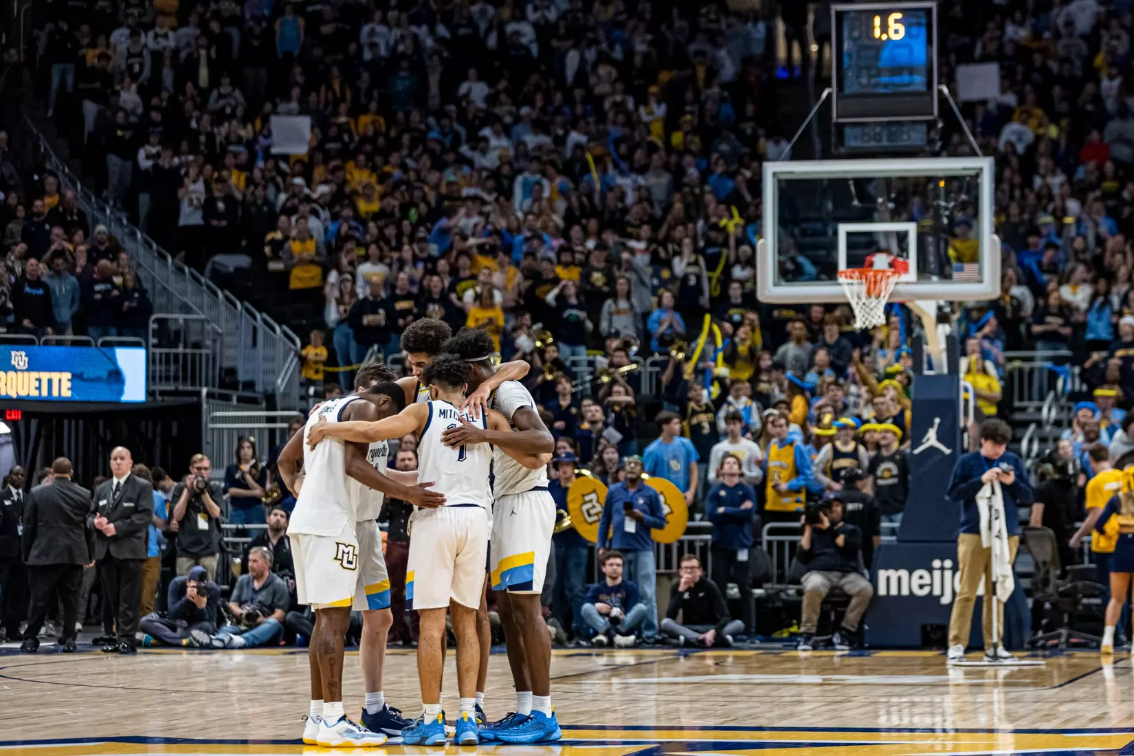 #11 Marquette Basketball tops #16 Xavier 69-68 at Fiserv Forum in Milwaukee, WI to clinch a one game lead for the Big East title on Wednesday February 15, 2023.