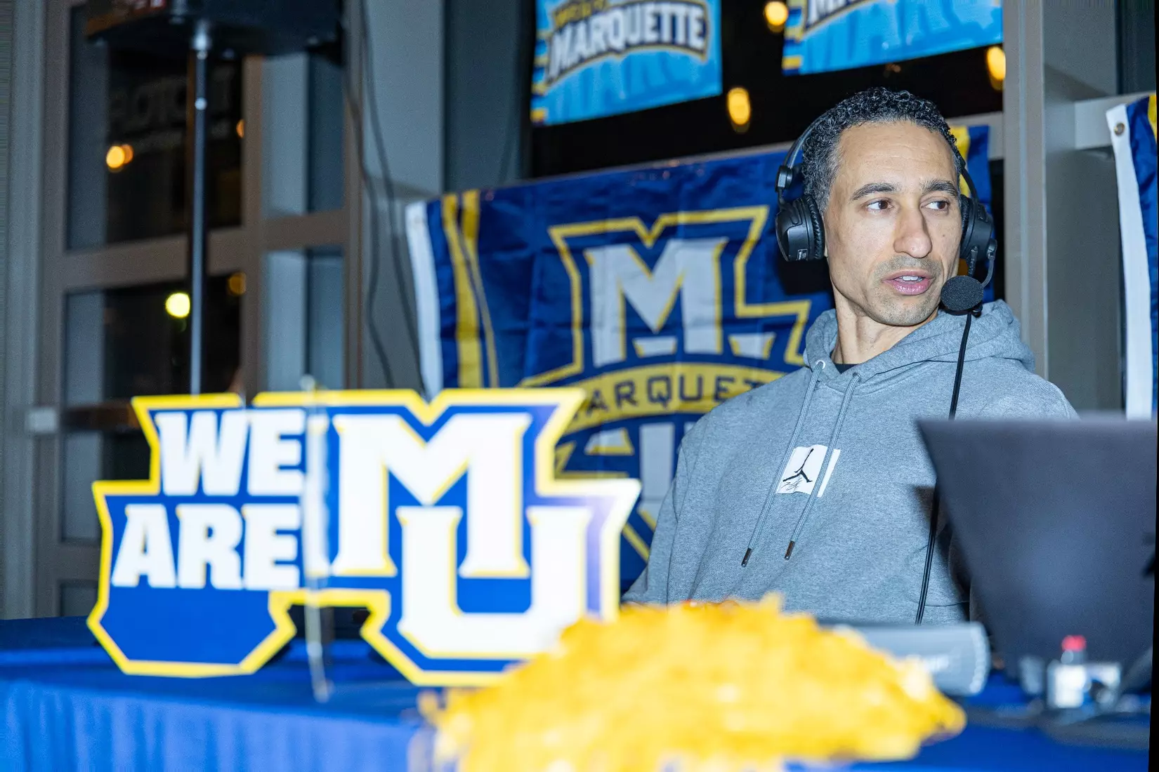 Marquette Basketball head coach Shaka Smart and No . 4 Stevie Mitchell appear on ESPN Milwaukee's radio show at Motor Bar & Restaurant at the Harley Davidson Museum on Thursday January 11, 2024 in Milwaukee, WI.