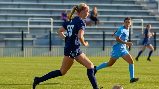 25 Caroline Cline