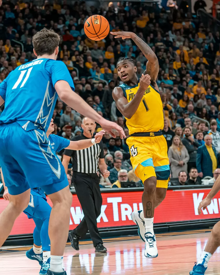 #8 Marquette Men's Basketball Defeats Creighton 79-71 on Friday, January 3rd, 2025 at Fiserv Forum in Milwaukee, WI