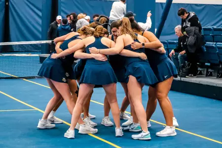 Huddle WTEN