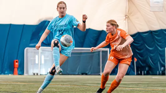 15 Cecilia Favret
Marquette Womens Soccer scrimmages Illinois on April 6th, 2025 at Valley Fields in Milwaukee, WI.