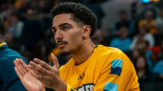 41 Jonah Lucas
#10 Marquette Men's Basketball defeats Stonehill 94-54 on Wednesday, November 27th, 2024 in at Fiserv Forum in Milwaukee, WI