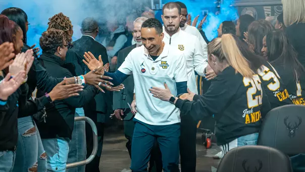 Shaka Smart
#8 Marquette Men's Basketball Defeats Creighton 79-71 on Friday, January 3rd, 2025 at Fiserv Forum in Milwaukee, WI