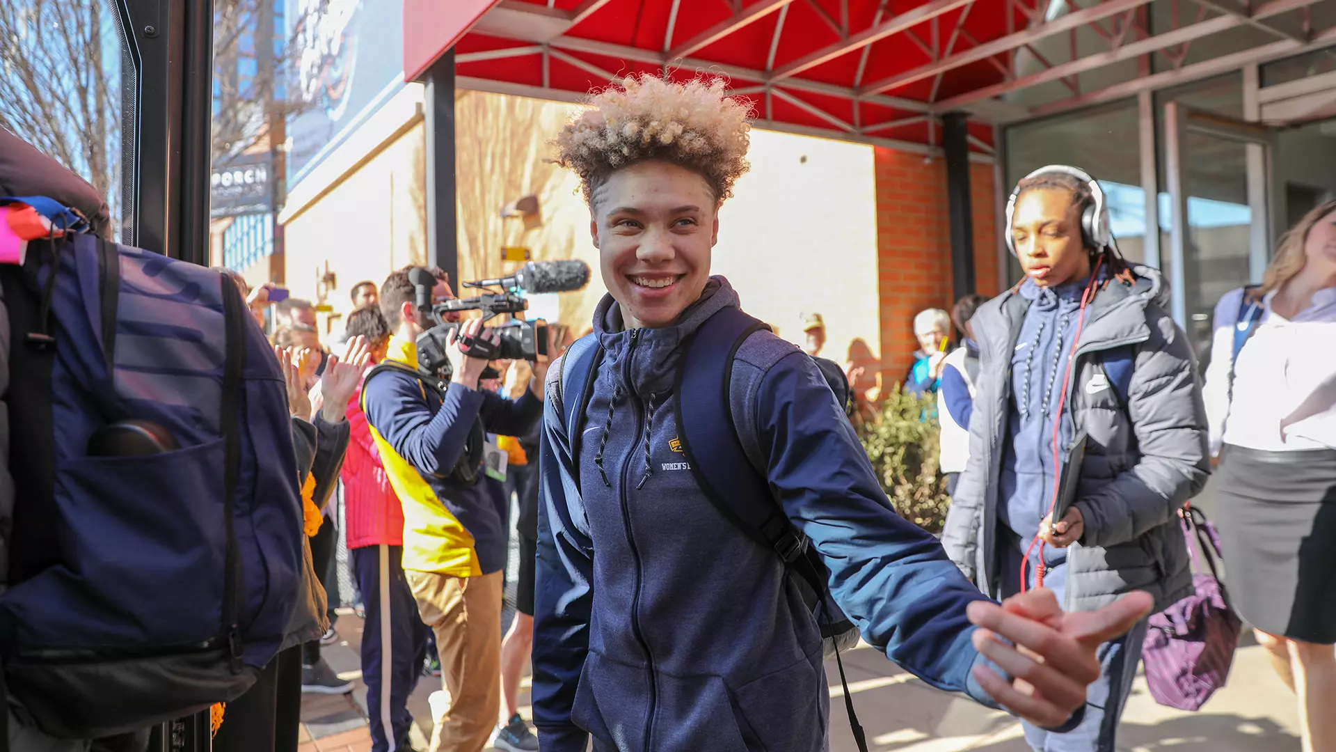 Send-off, 5 Natisha Hiedeman
Marquette Women’s Basketball vs. Louisville in the 2018 NCAA Basketball Tournament