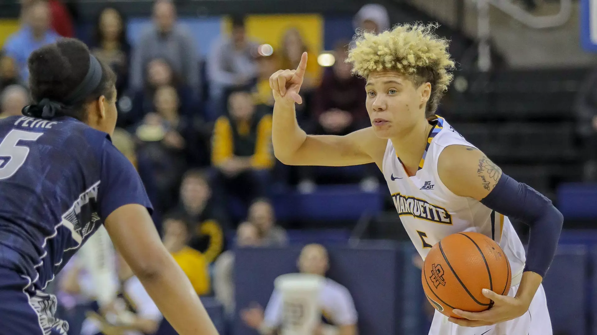 Women’s Basketball, vs. Georgetown, 5 Natisha Hiedeman
Women’s Basketball vs. Georgetown (Senior Day)