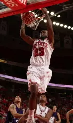 Tracy Smith dunks against Northwestern