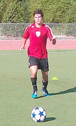 Sophomore Jorge Risquez