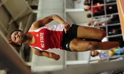 Junior sprinter Denae Ford