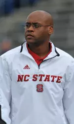 Des Kitchings will remain on the Pack's coaching staff.