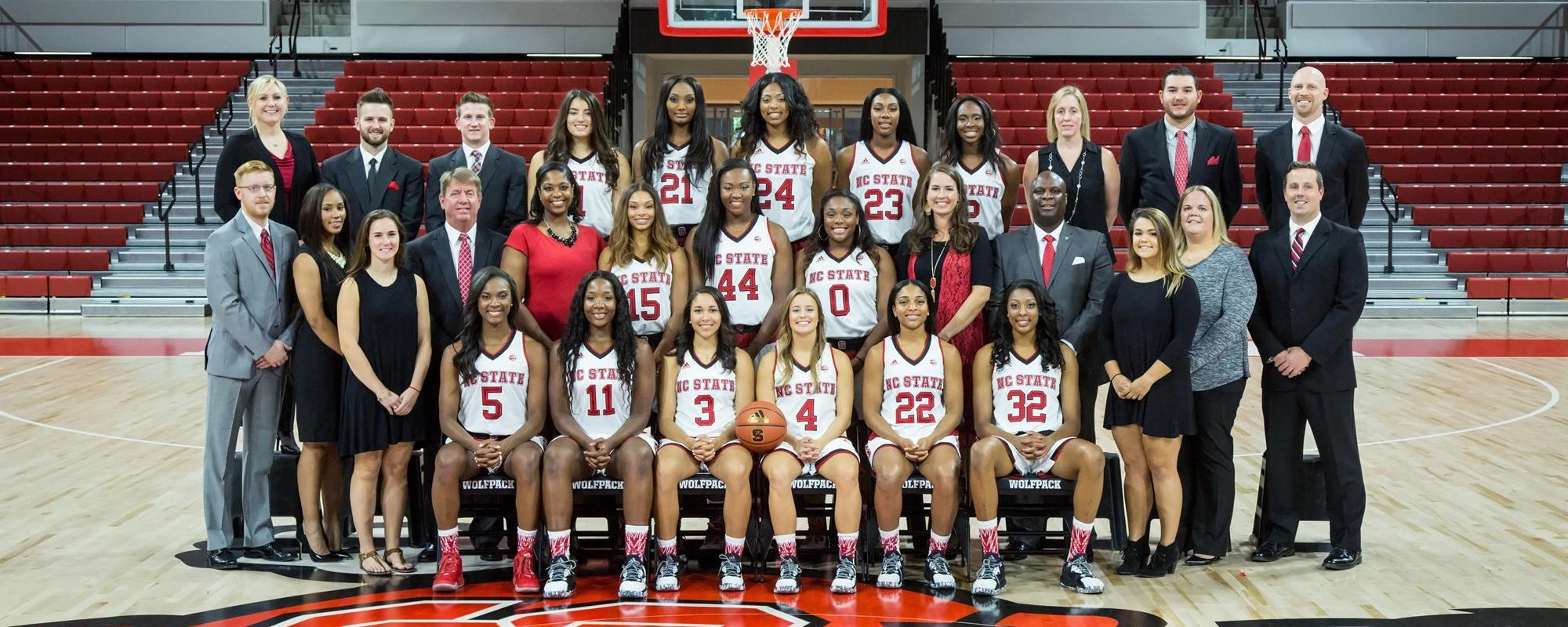 2016-17 WBB Team