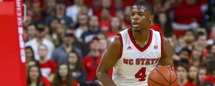 Dennis Smith dribbling