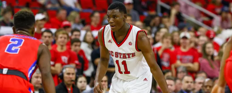 Markell Johnson dribbling