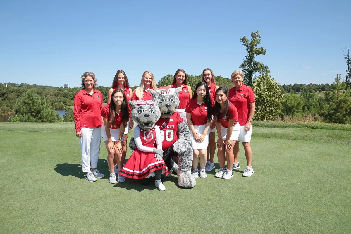 WGOLF 2017-18 Team Photo