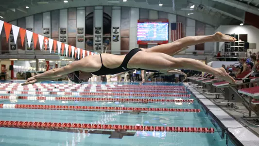 W Swim Relay