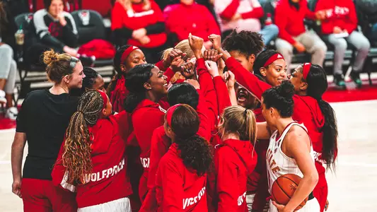 WBB Team Huddle 2019