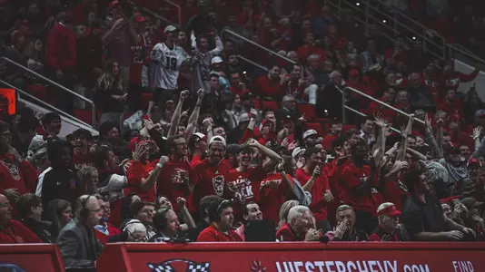 MBB Fans vs Wisconsin