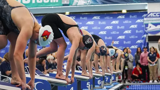 WSWIM Kylee Alons Start