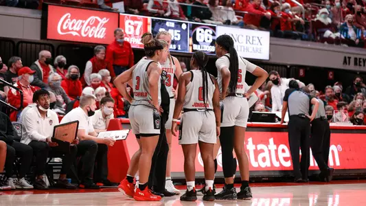 WBB Huddle vs. Georgia