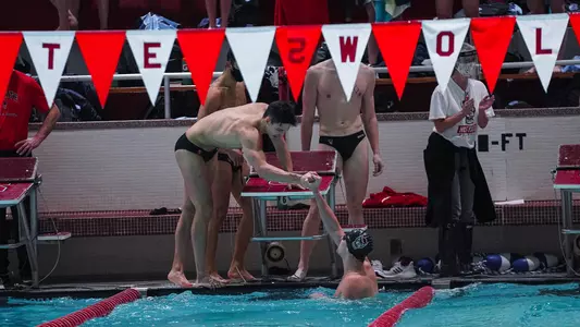 SWIM Men's Team High Fives