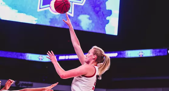 Elissa Cunane Hook NCAAT R2