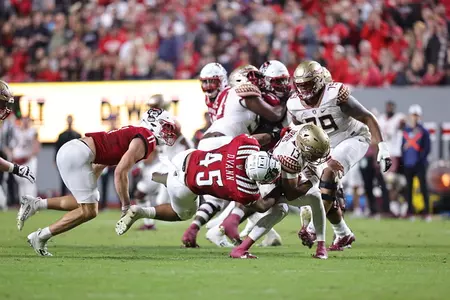 Davin Vann sacks FSU quarterback JORDAN TRAVIS