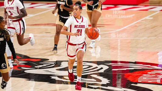 Madi Hayes Dribble Halfcourt EXH 2022