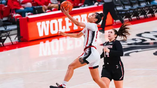 Madison Hayes Fast Break vs Davidson 2022