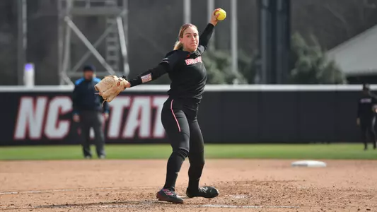 Maddie McPherson Pitching
