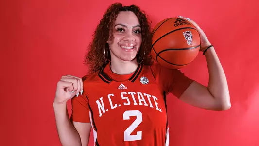 Mimi Collins WBB Signing