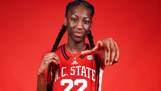 Saniya Rivers Signing 2022