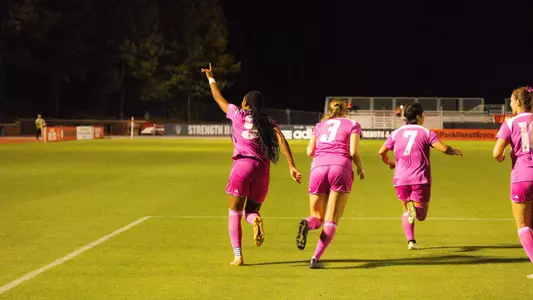 HannahJibril_GoalCelebration_Cuse_23