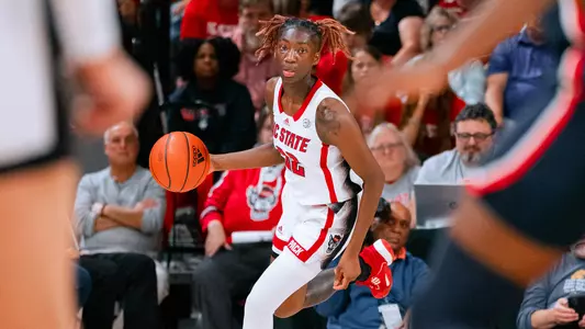 Saniya Rivers Dribble Traffic UConn 2023