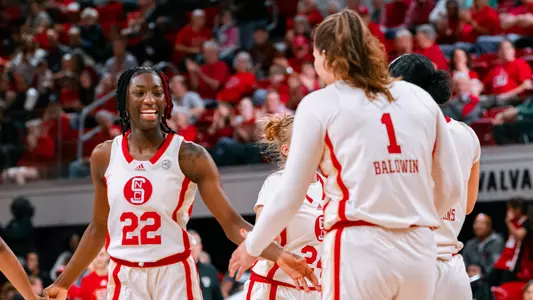 Saniya Rivers River Baldwin High Five Illinois State Dec. 3