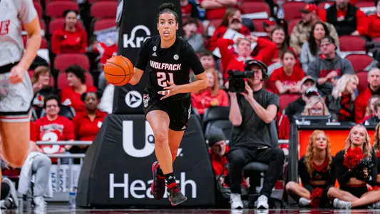 Madison Hayes Dribble at Louisville 2023