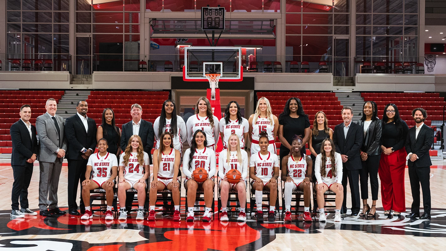WBB Team Photo 23-24