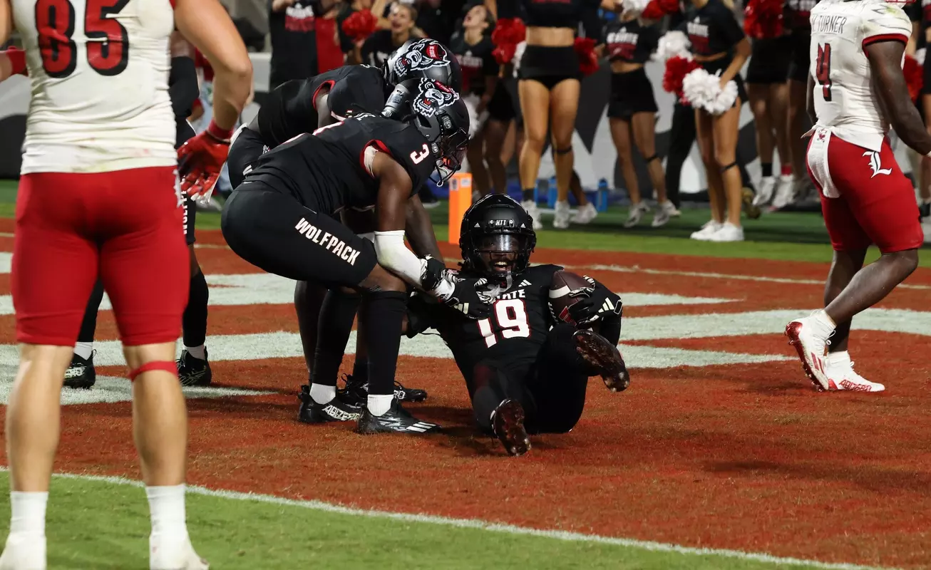 Fitzgerald Pick in End Zone v Louisville