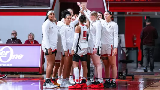 WBB Team Huddle at VT 2024