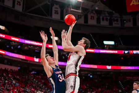 Middlebrooks layup vs UVA at PNC