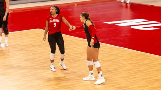 Skye Stokes and Ava Brizard mid match