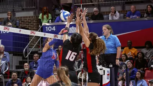 Jada Allen and Naomi Cabello Blocking at SMU 11/30/24