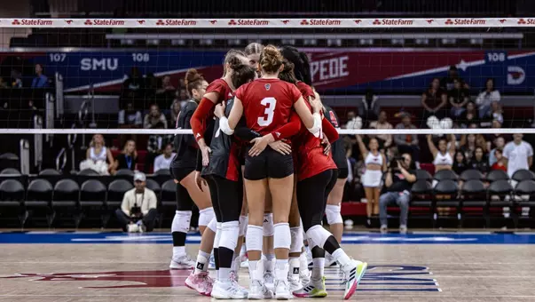 Huddle at No. 7 SMU 10/26/25